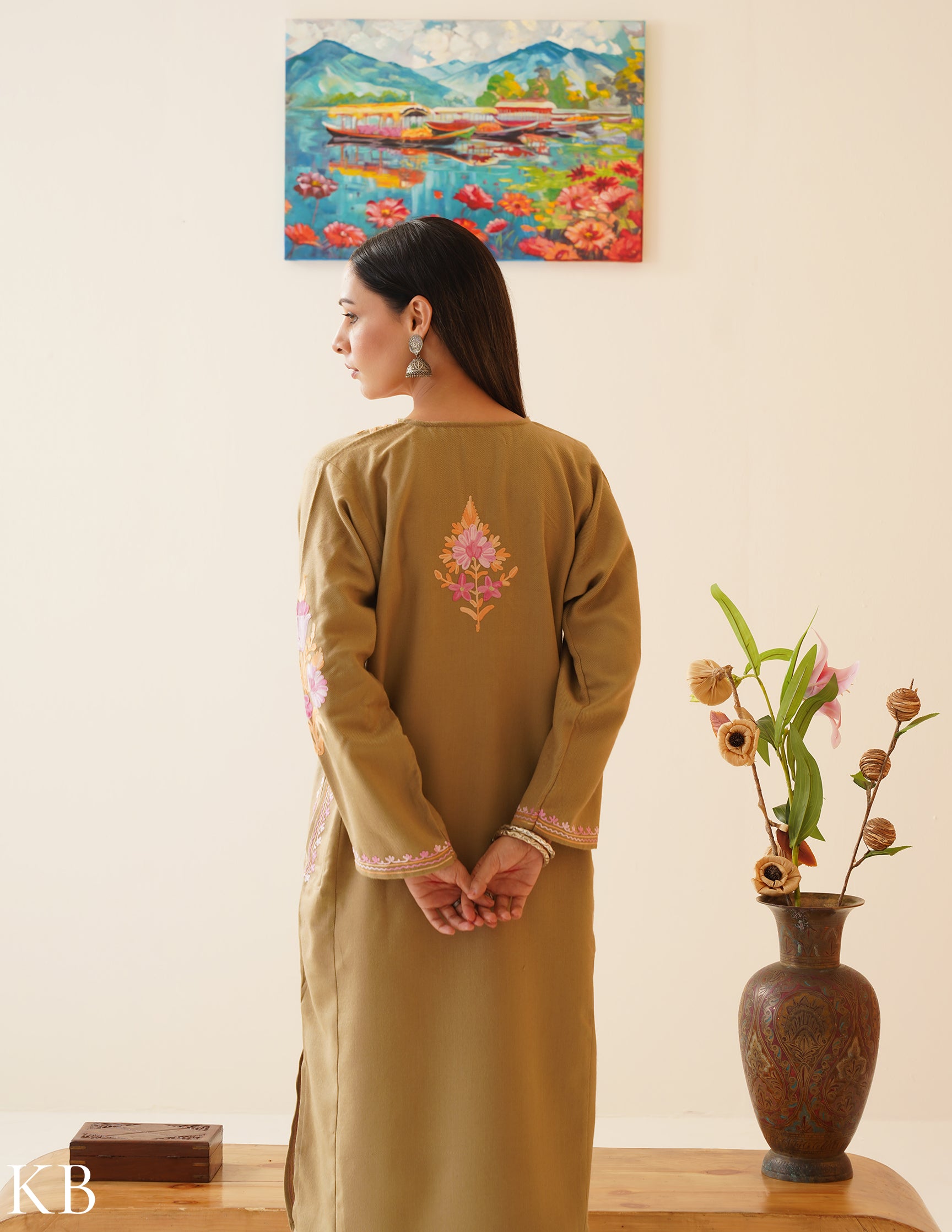 Rang-e-Khizan Lotus Graced Aari Brown Phiran