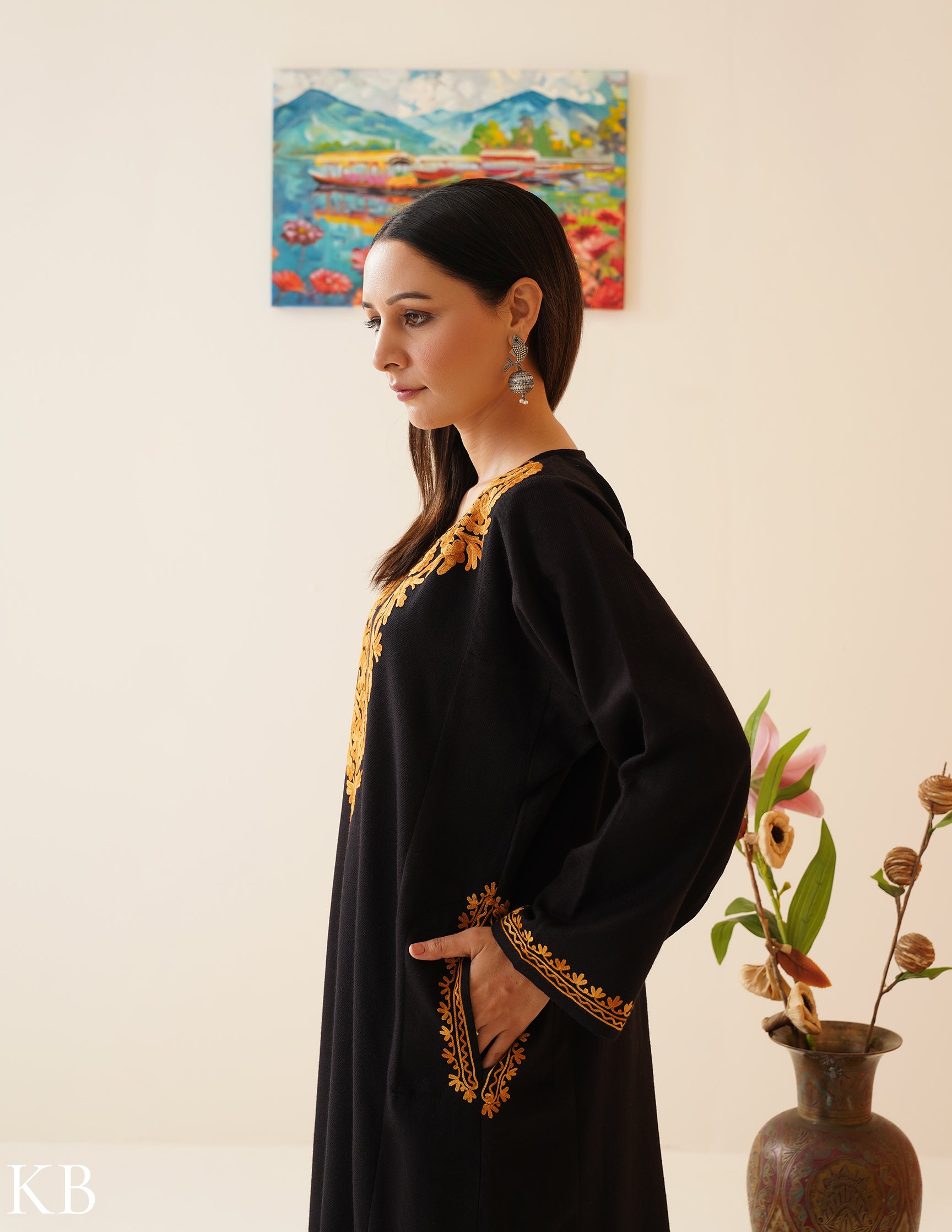 Rang-e-Khizan Classic Black Aari Phiran