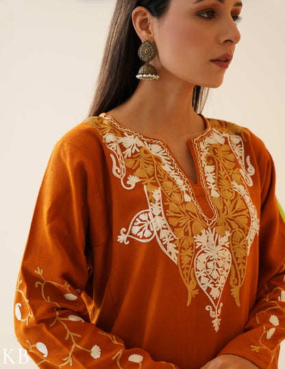 Rang-e-Khizan Marigold Arched Paisley Aari Phiran