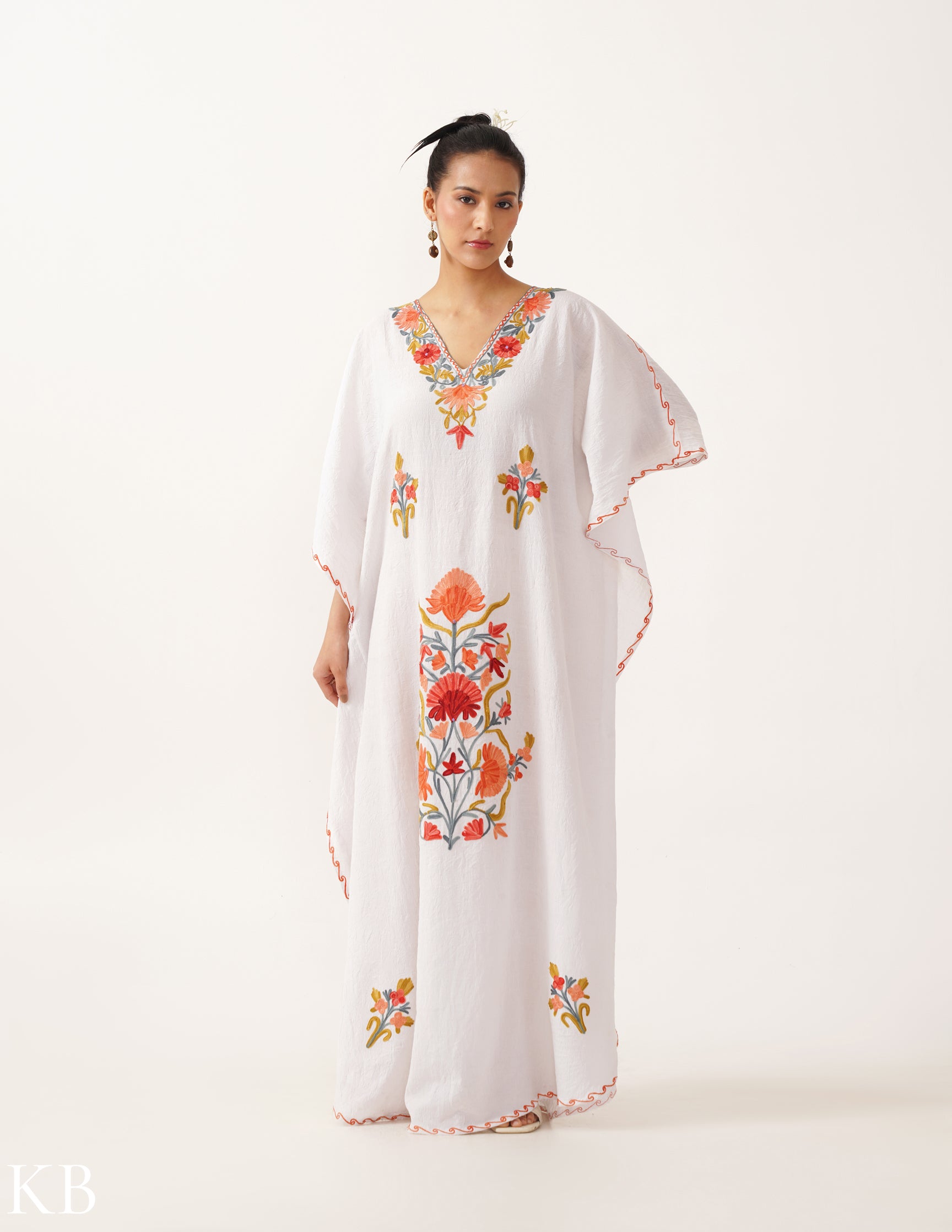 Floral Embroidered White Kaftan - Kashmir Box