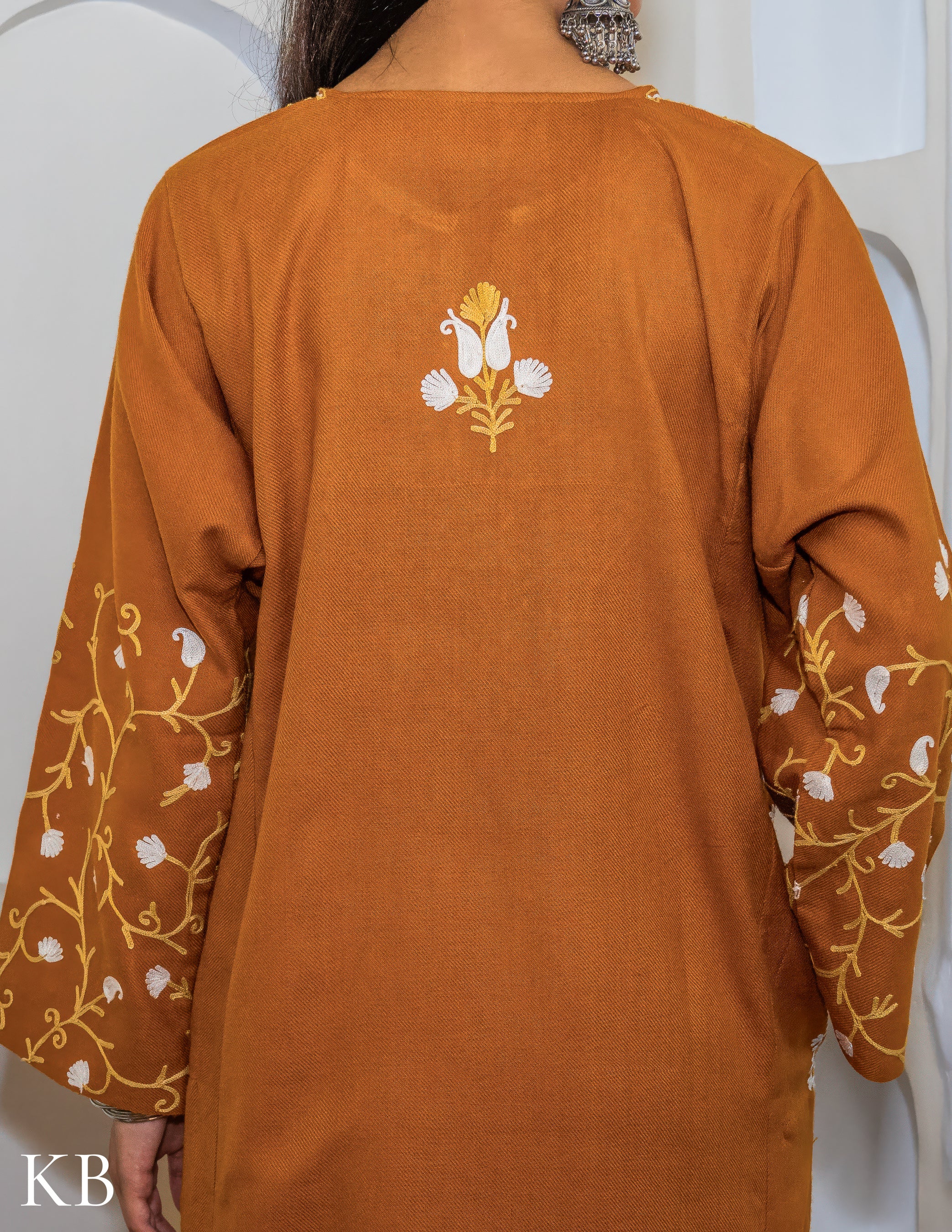 Rang-e-Khizan Marigold Arched Paisley Aari Phiran