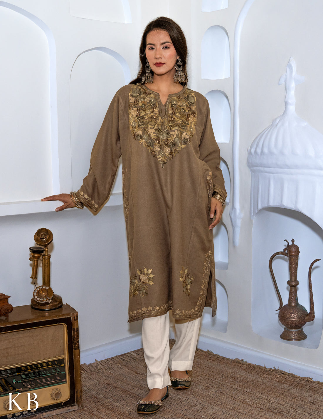 Rang-e-Khizan Pastel Brown Floral Aari Phiran