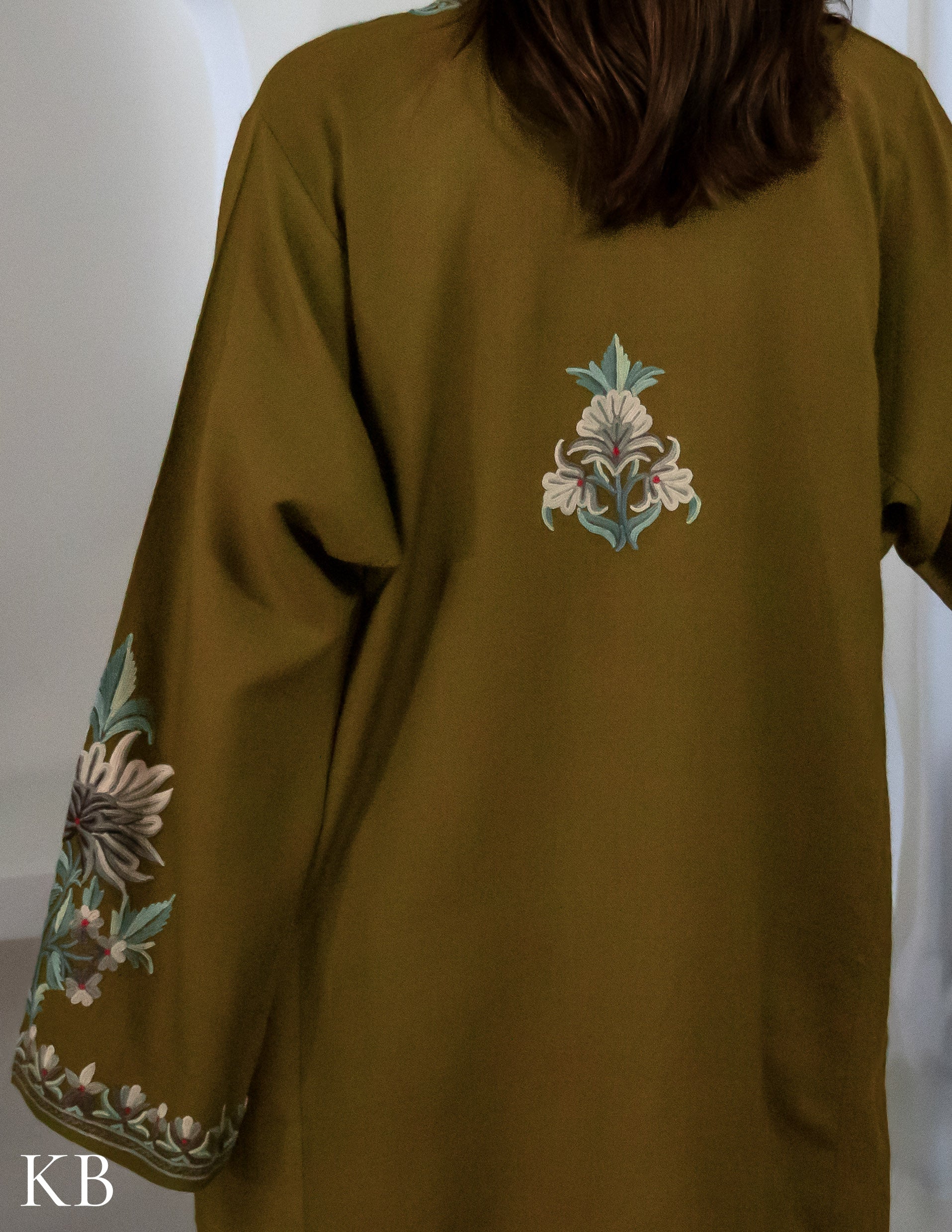 Rang-e-Khizan Elite Luxe Pesto Green Hand-Aari Phiran