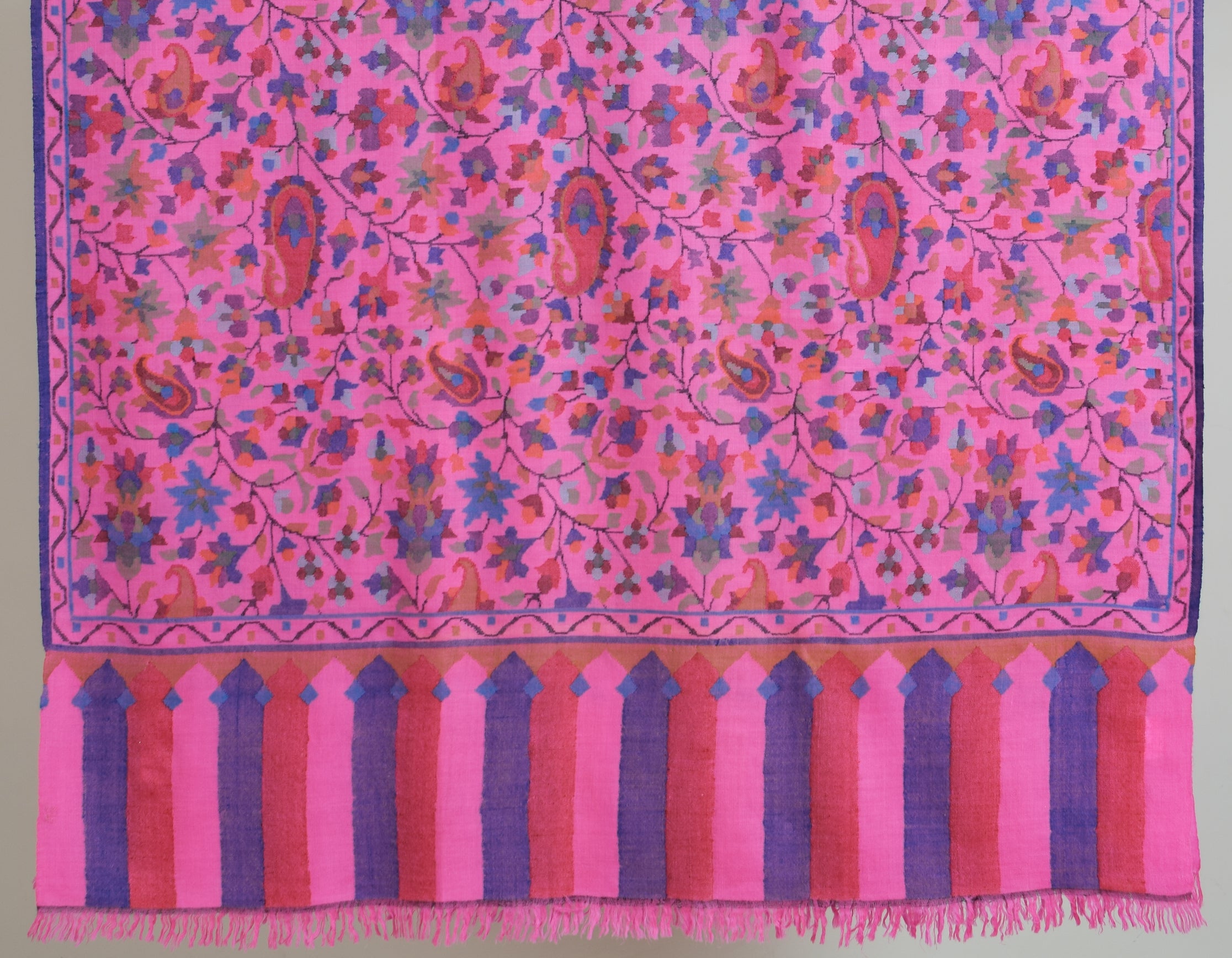 Fuchsia Handwoven Kani Pattern Pashmina Shawl