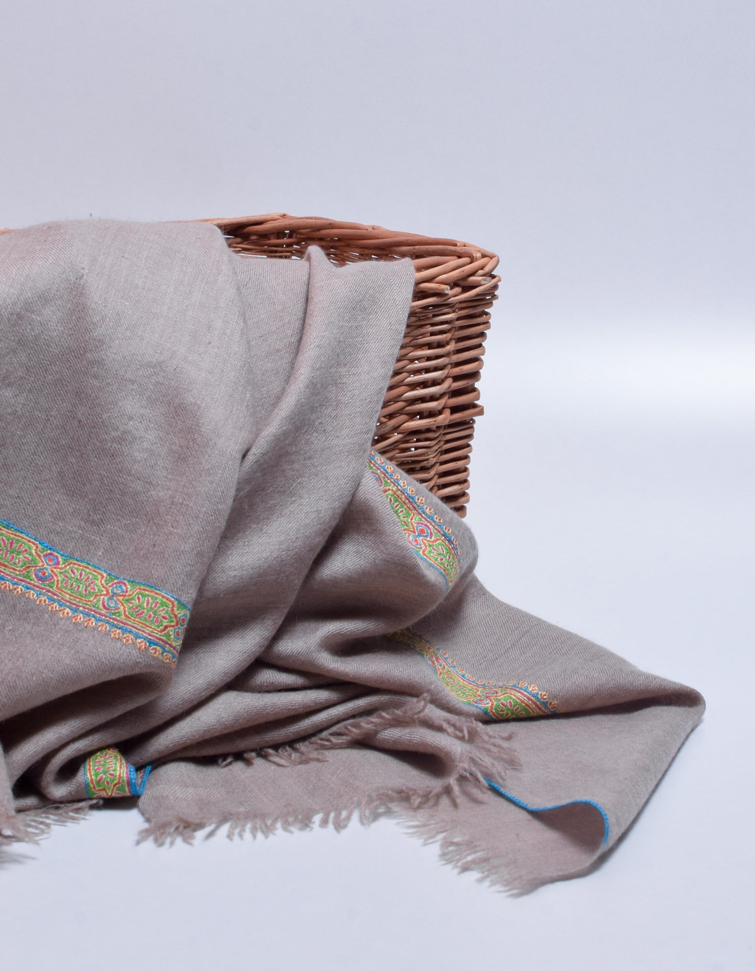 Natural Pastel Grey Handwoven Border Sozni Embroidered Cashmere Pashmina Shawl