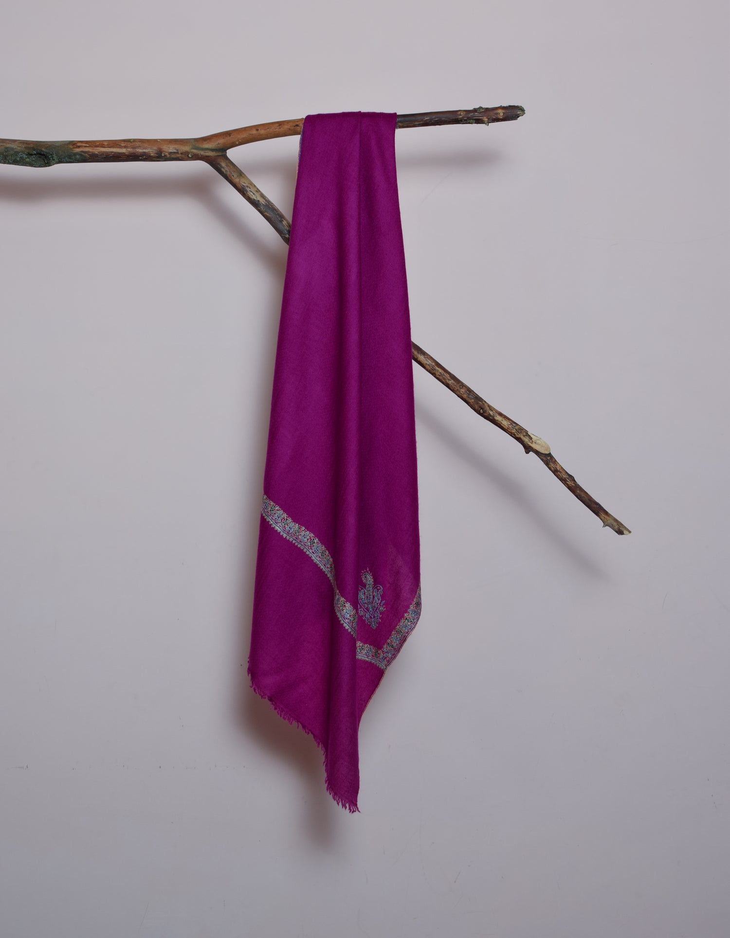 Deep Violet Handwoven Sozni Border Embroidered Cashmere Pashmina Stole