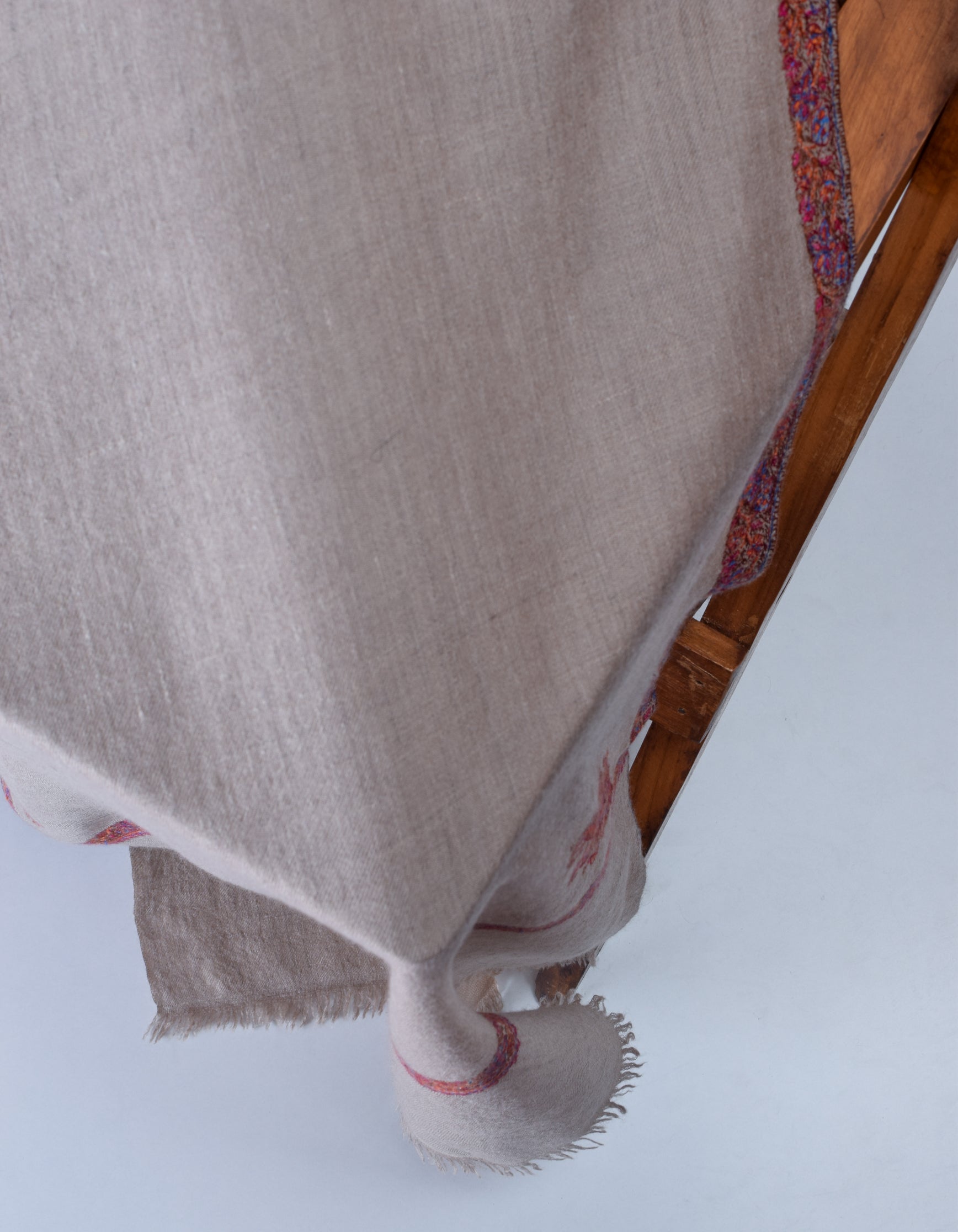 Greyish Beige Handwoven Sozni Border Embroidered Cashmere Pashmina Stole