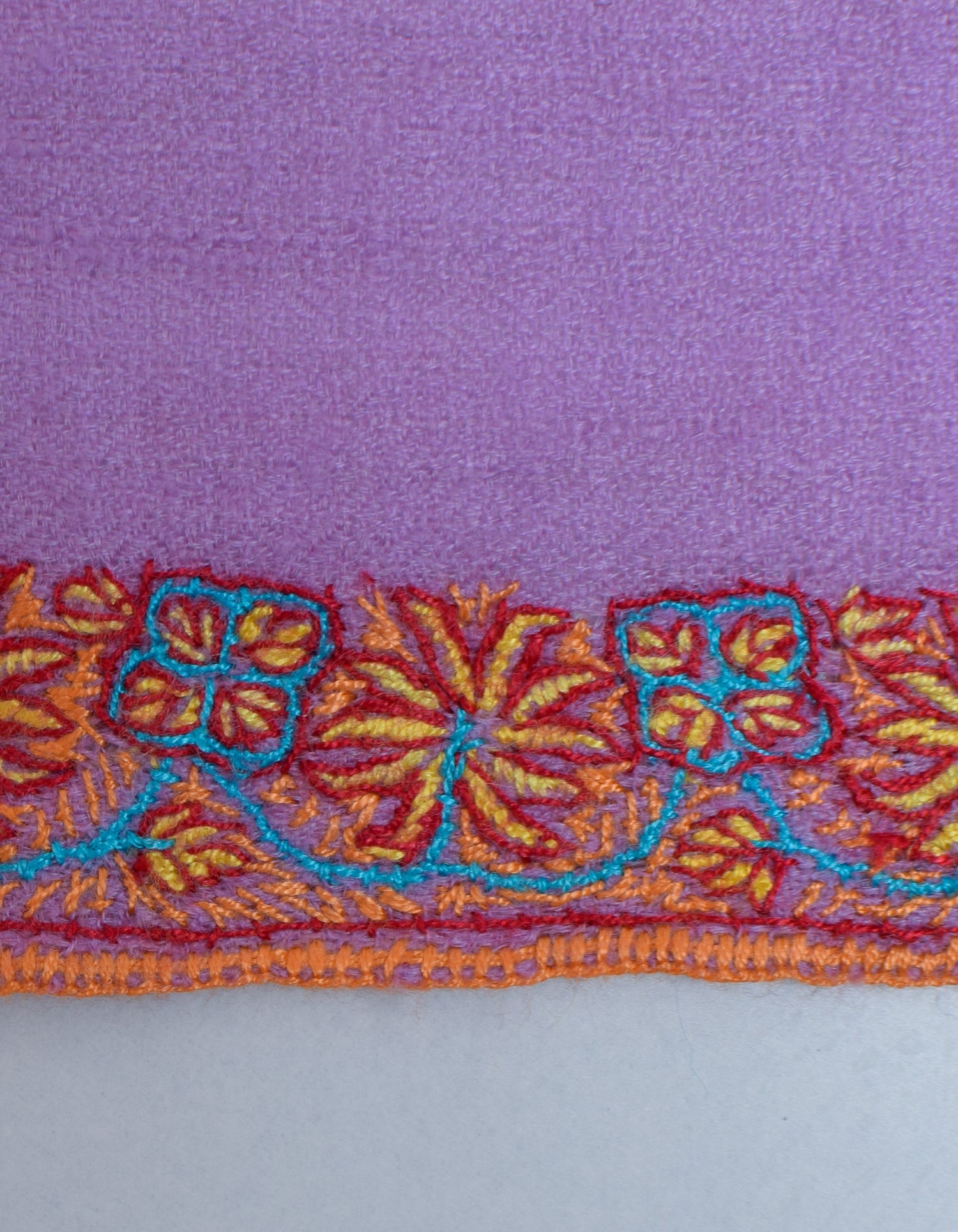 Lavender Handwoven Sozni Border Embroidered Cashmere Pashmina Stole