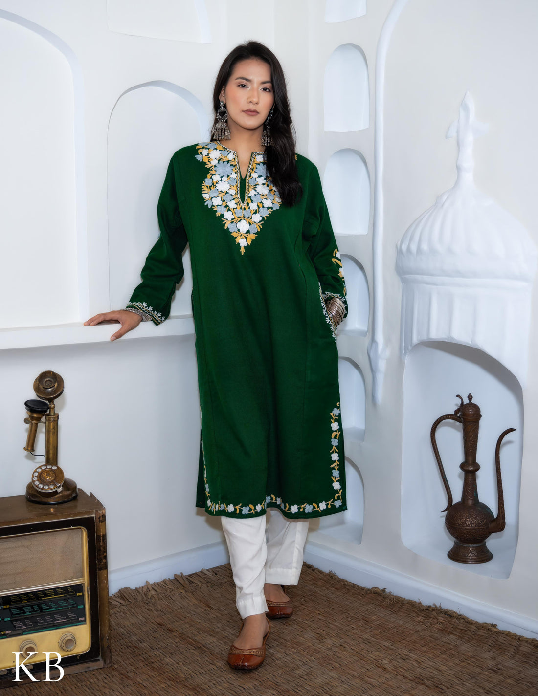 Rang-e-Khizan Green Emerald Aari Phiran