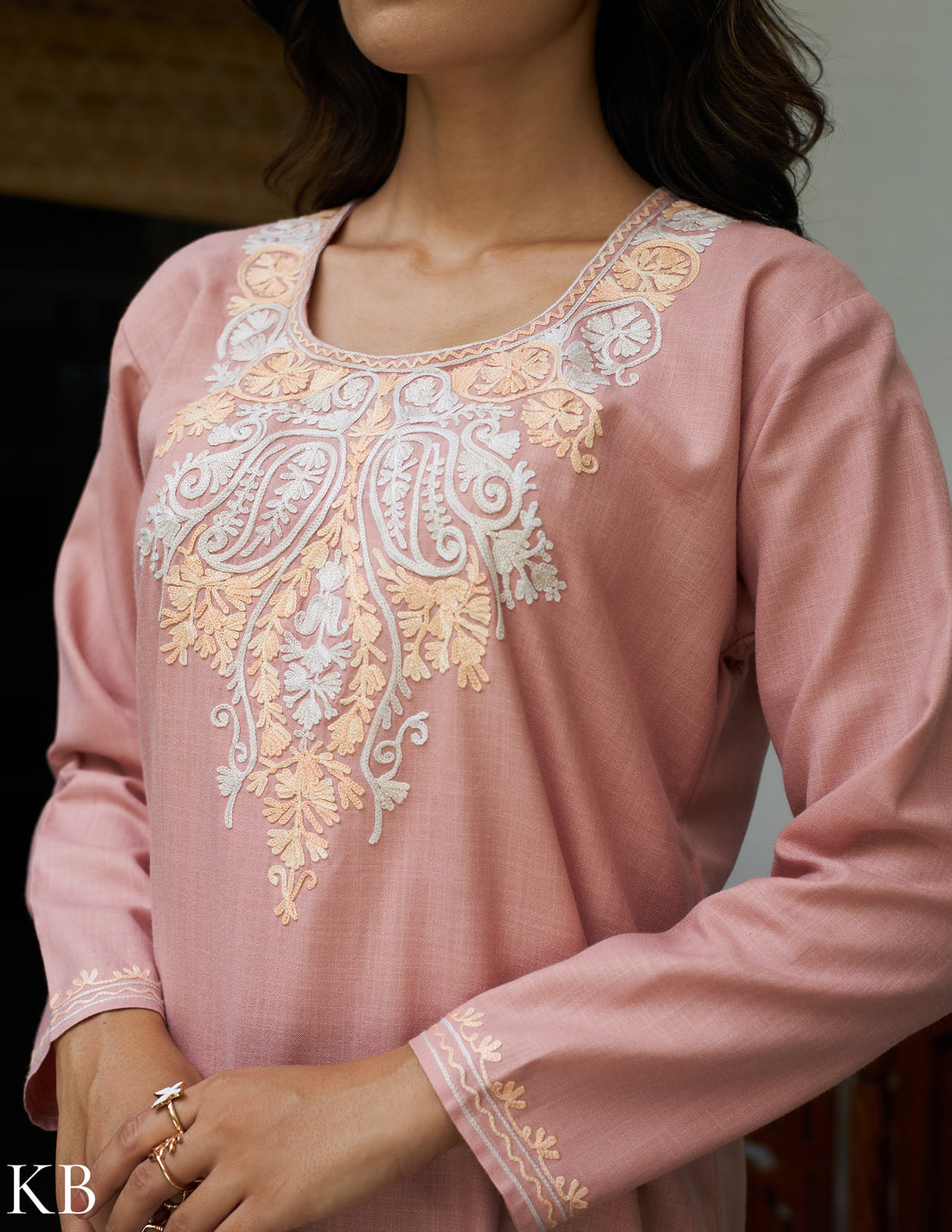 Nigeen Kashmiri Aari Dusky Pink Kurti