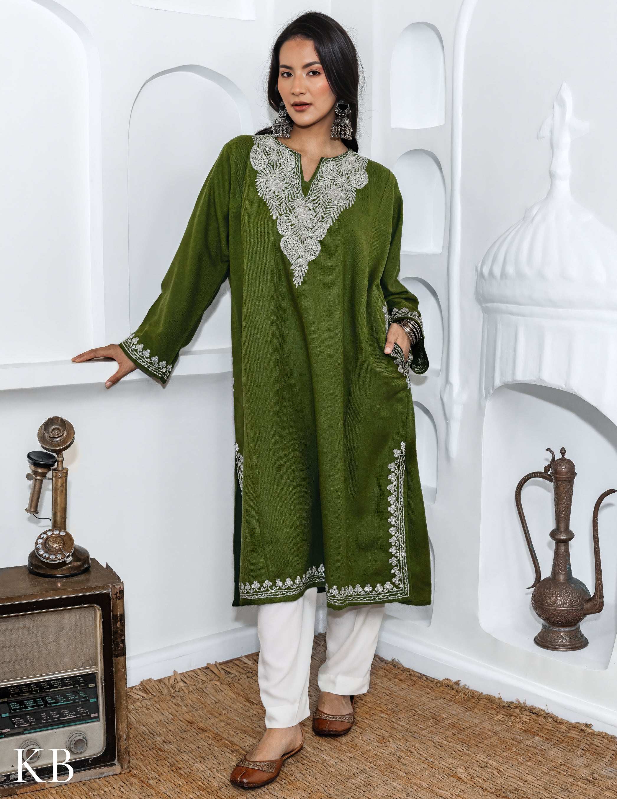 Rang-e-Khizan Forest Green Zari Gold Phiran