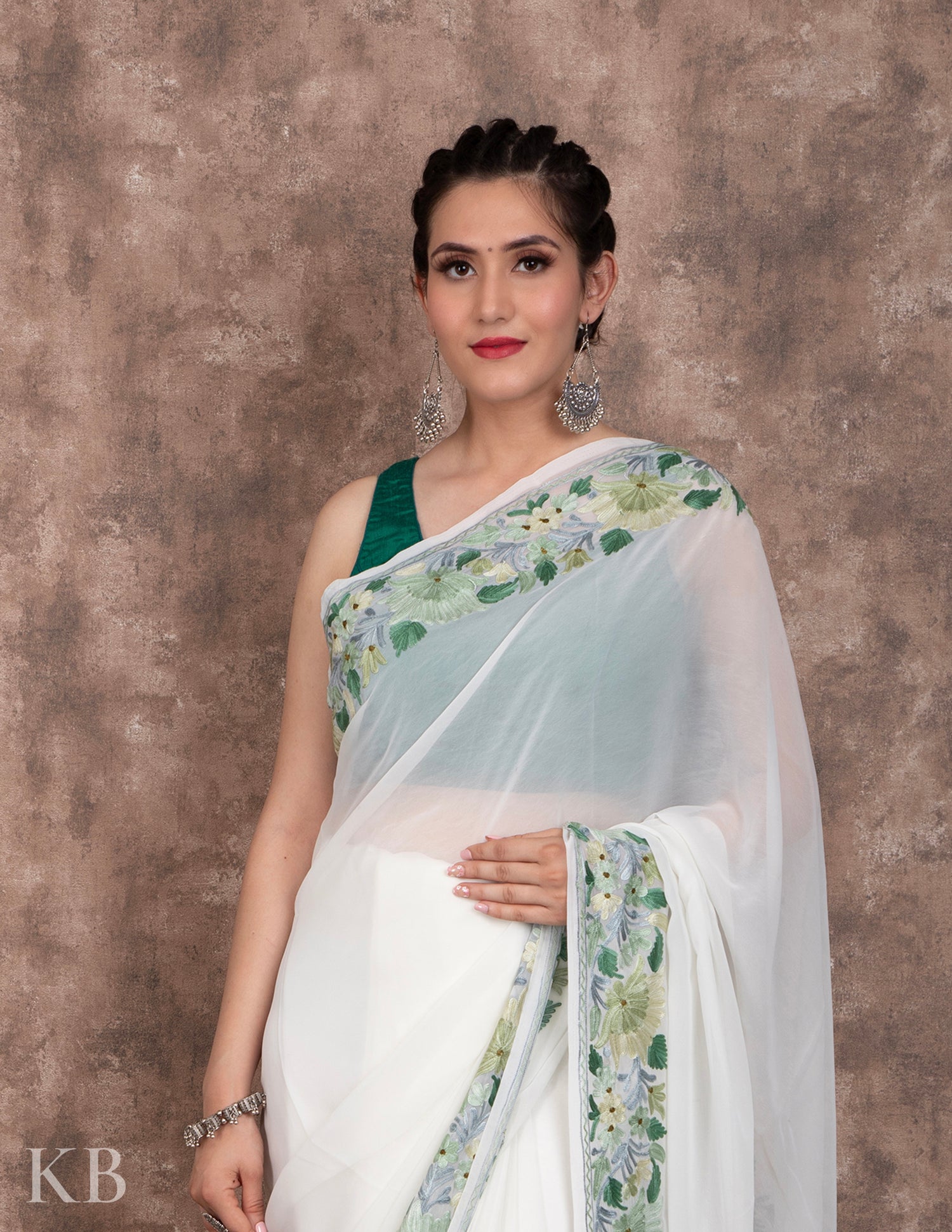 Patta Border White Embroidered Saree - Kashmir Box