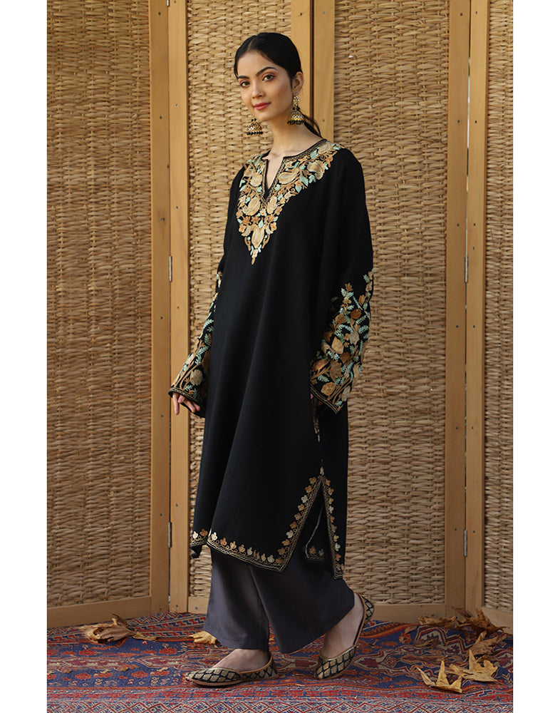 Black Aari Embroidered Woolen Phiran - KashmirBox.com