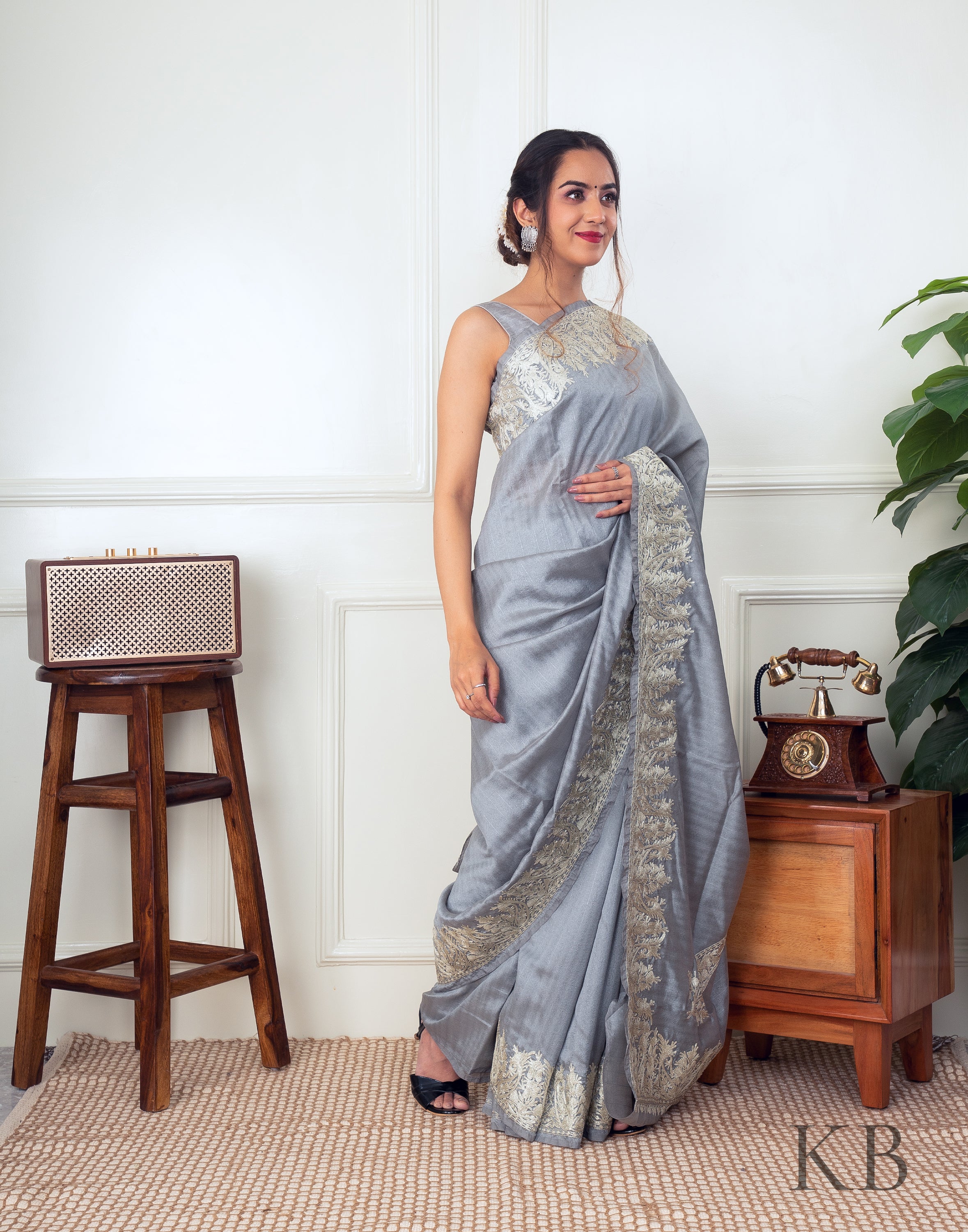 White Zari Border Silver Silk Saree - Kashmir Box