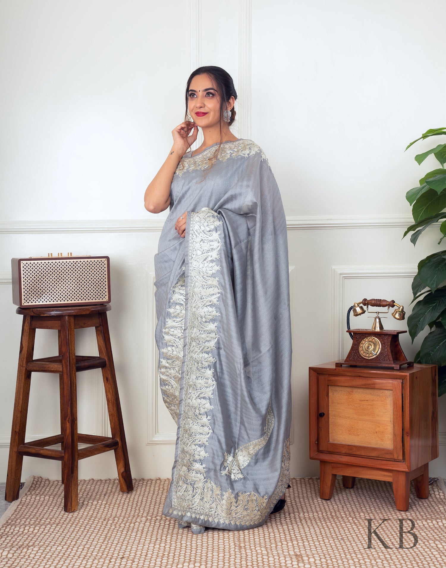 White Zari Border Silver Silk Saree - Kashmir Box