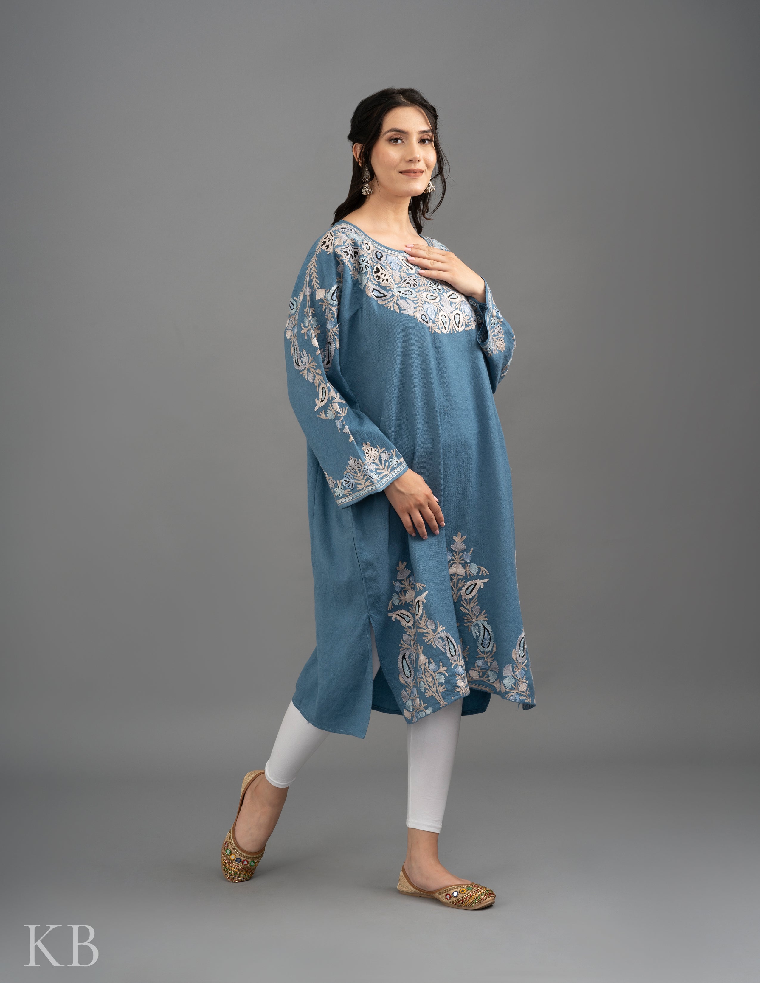 Designer Neck Aari Embroidered Fine Wool Phiran - Kashmir Box