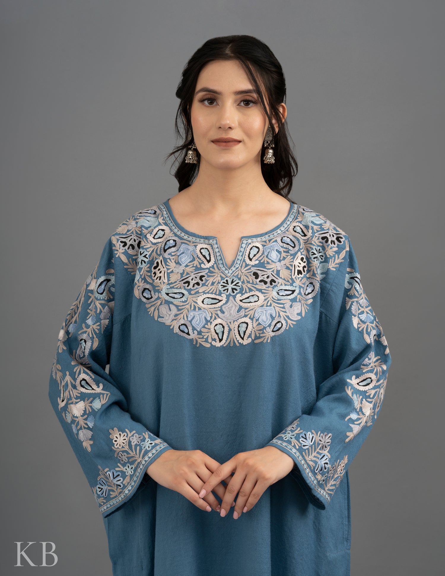 Designer Neck Aari Embroidered Fine Wool Phiran - Kashmir Box